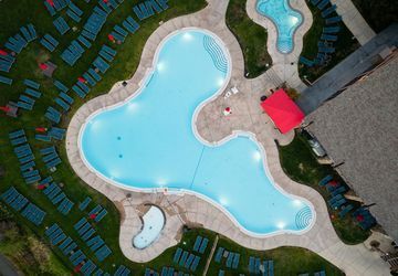 Image for story: Splish, Splash: 8 epic pools to visit on your next PNW staycation